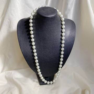 Off-white Pearl Necklace